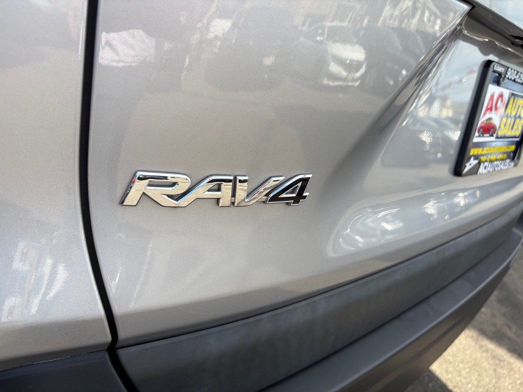 2020 Toyota Rav4 Image 32