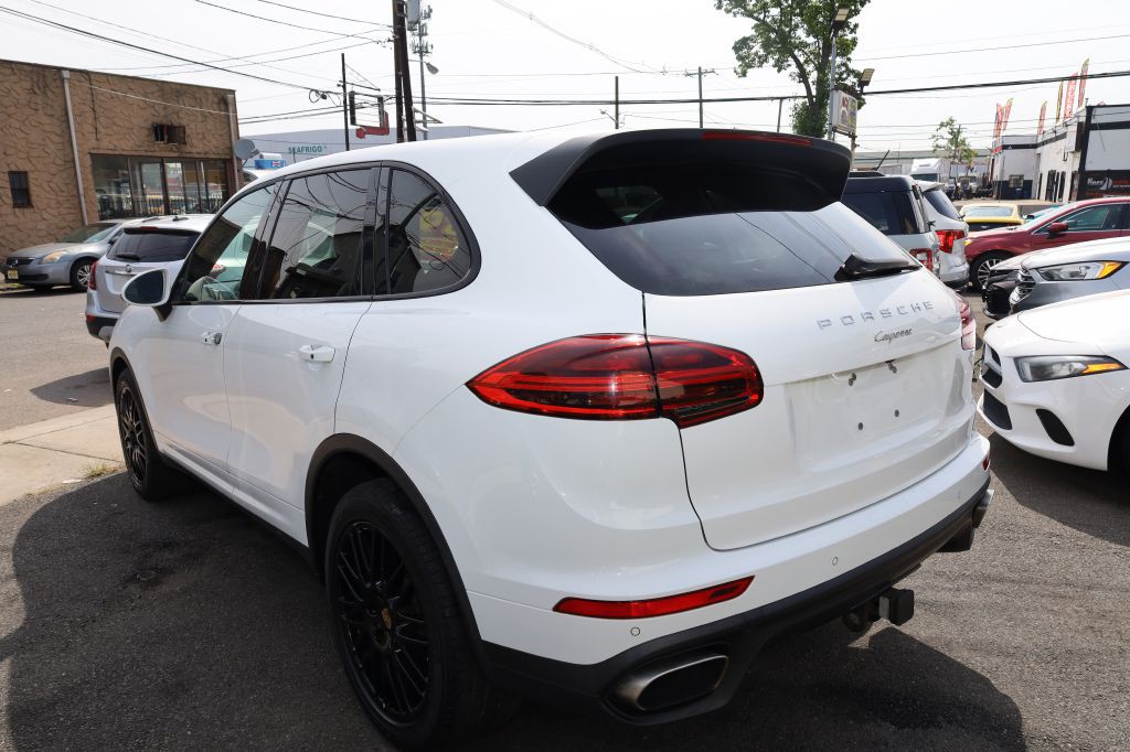 2016 Porsche Cayenne Image 5