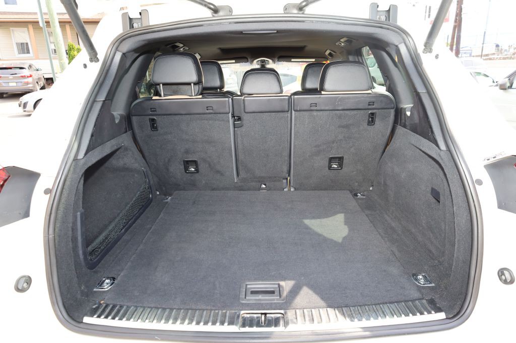 2016 Porsche Cayenne Image 23