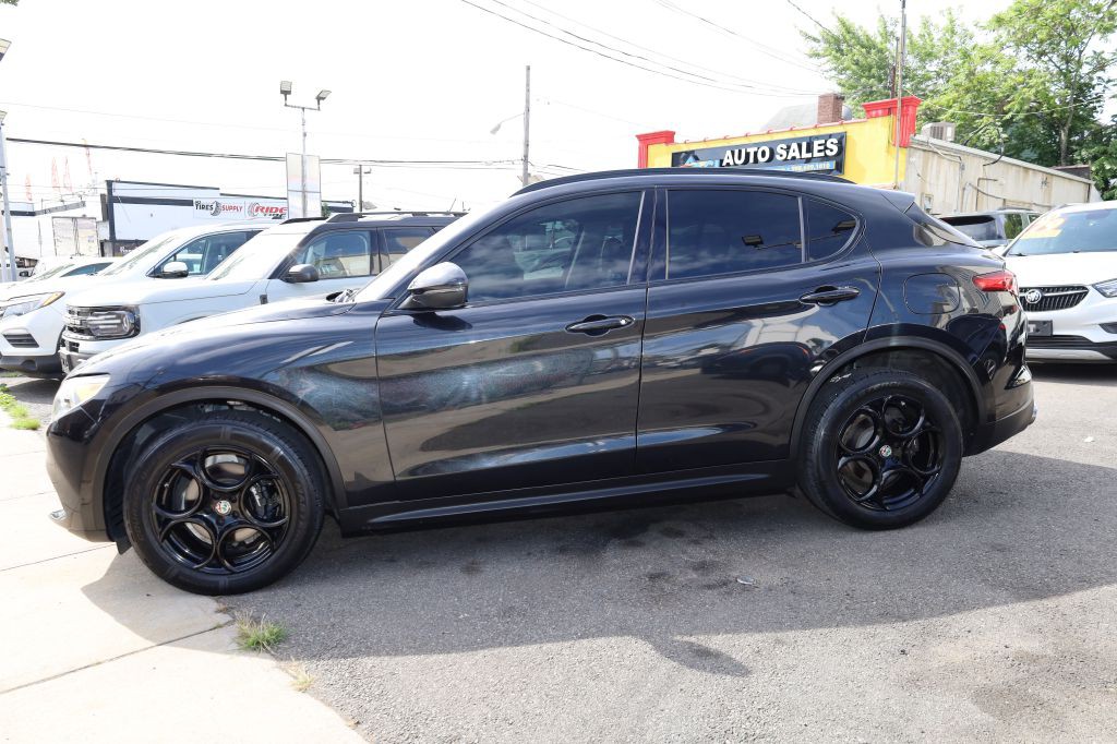 2018 Alfa Romeo Stelvio Image 5
