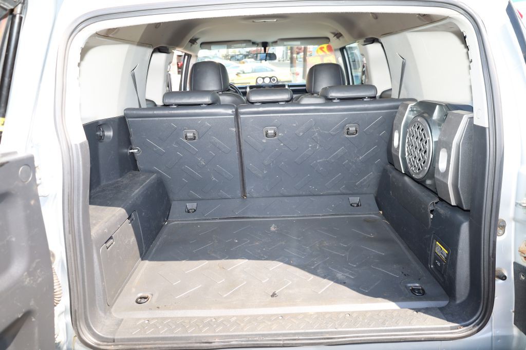 2007 Toyota FJ Cruiser Image 16