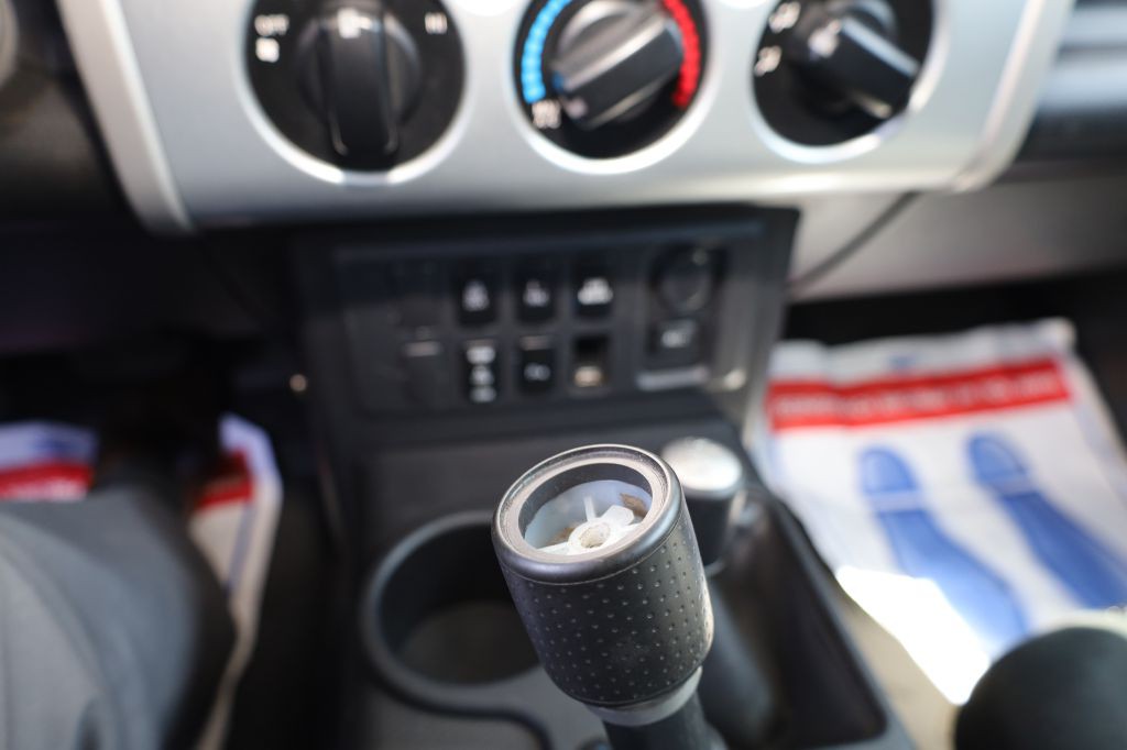 2007 Toyota FJ Cruiser Image 22