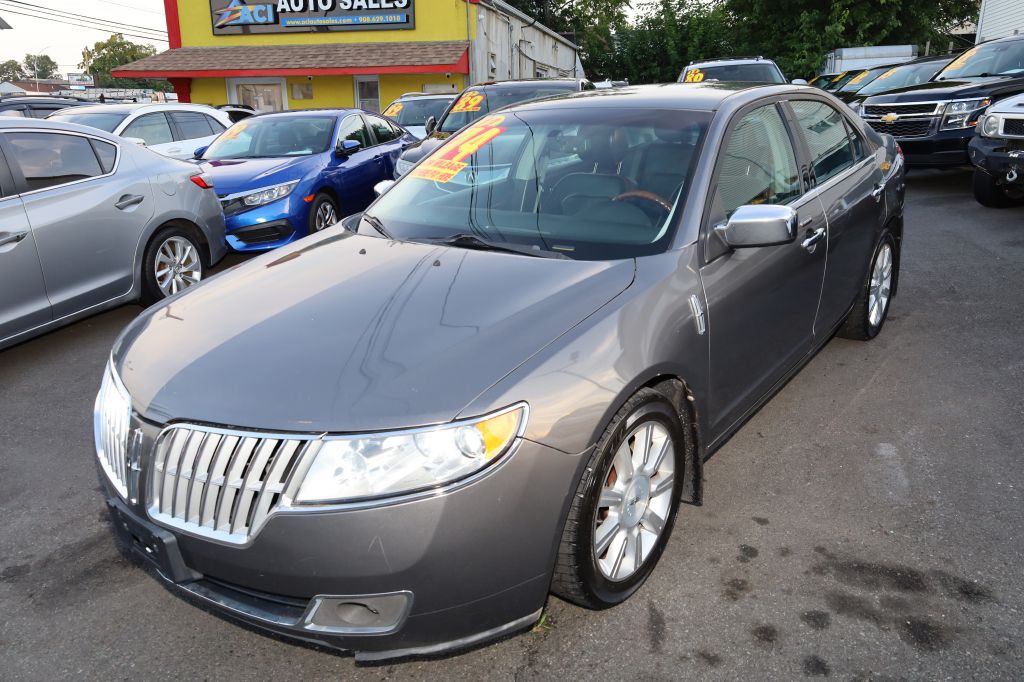 2012 Lincoln MKZ Image 3
