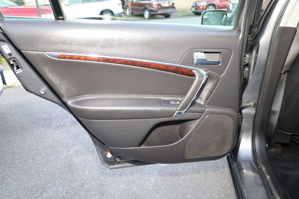 2012 Lincoln MKZ Image 13