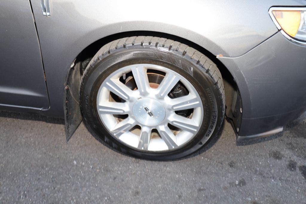 2012 Lincoln MKZ Image 35