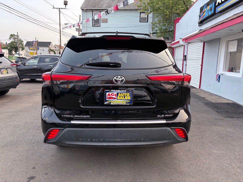 2022 Toyota Highlander Image 6