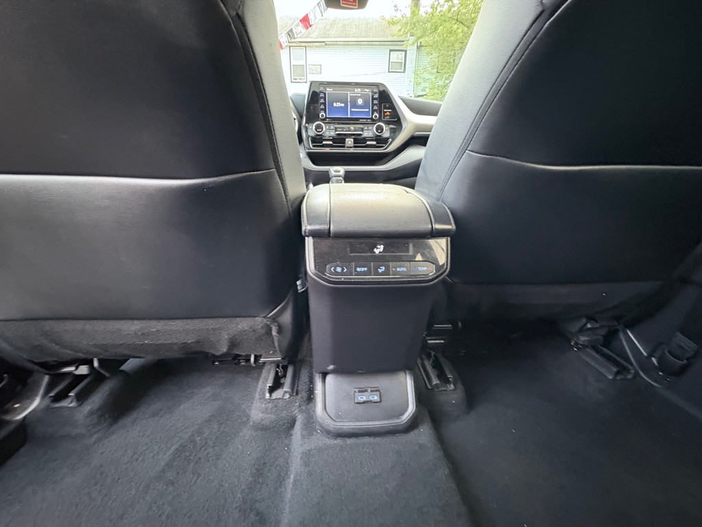 2022 Toyota Highlander Image 27