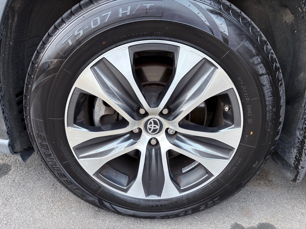 2022 Toyota Highlander Image 31