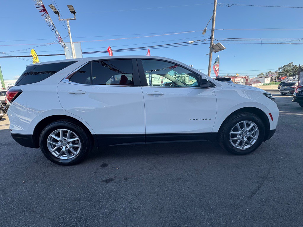 2022 Chevrolet Equinox Image 8