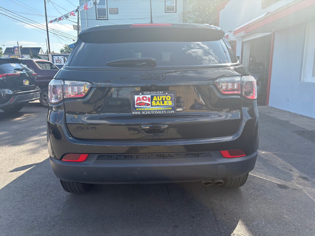2022 Jeep Compass Image 6