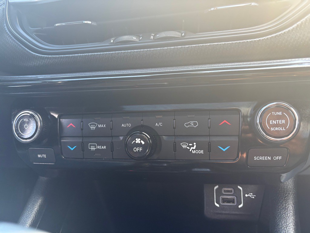 2022 Jeep Compass Image 25