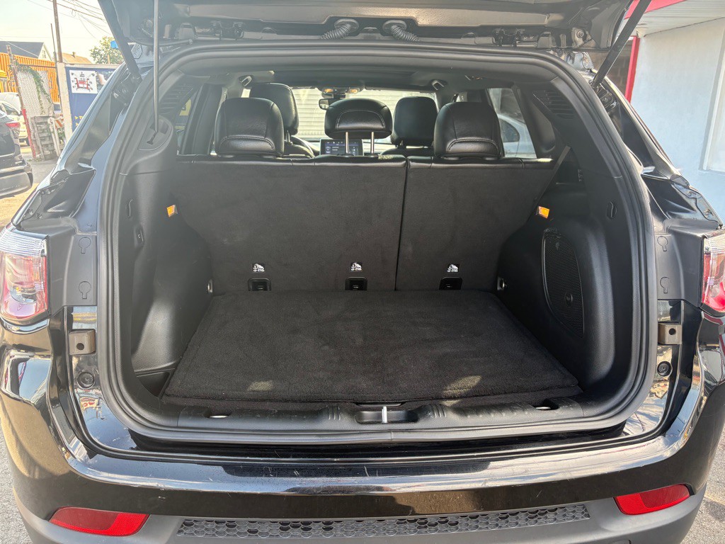 2022 Jeep Compass Image 33
