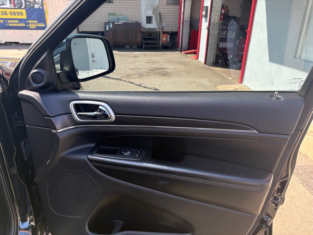 2018 Jeep Grand Cherokee Image 29