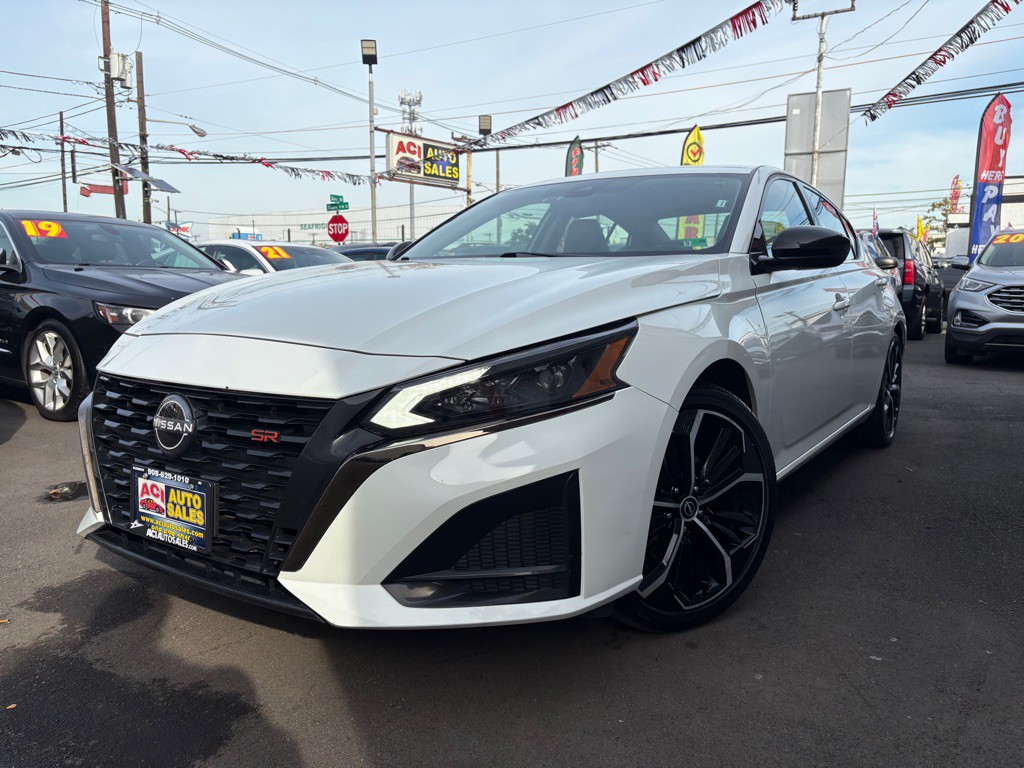2023 Nissan Altima Image 3