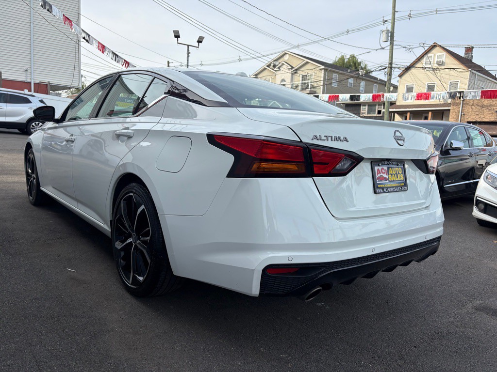 2023 Nissan Altima Image 5