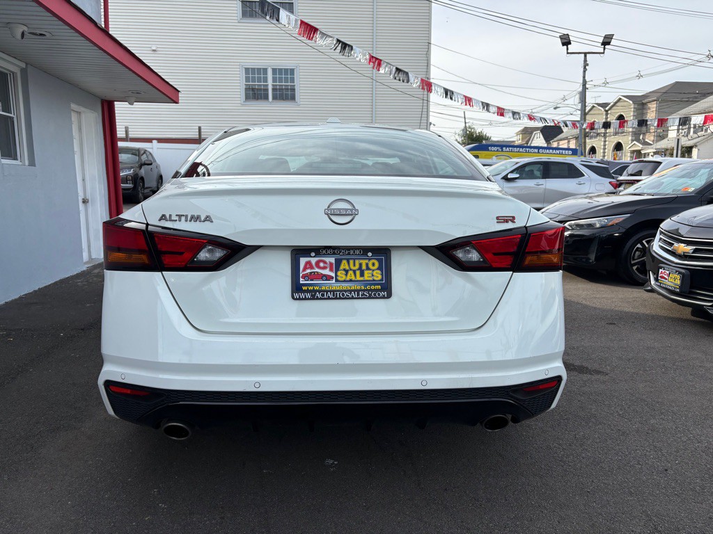 2023 Nissan Altima Image 6