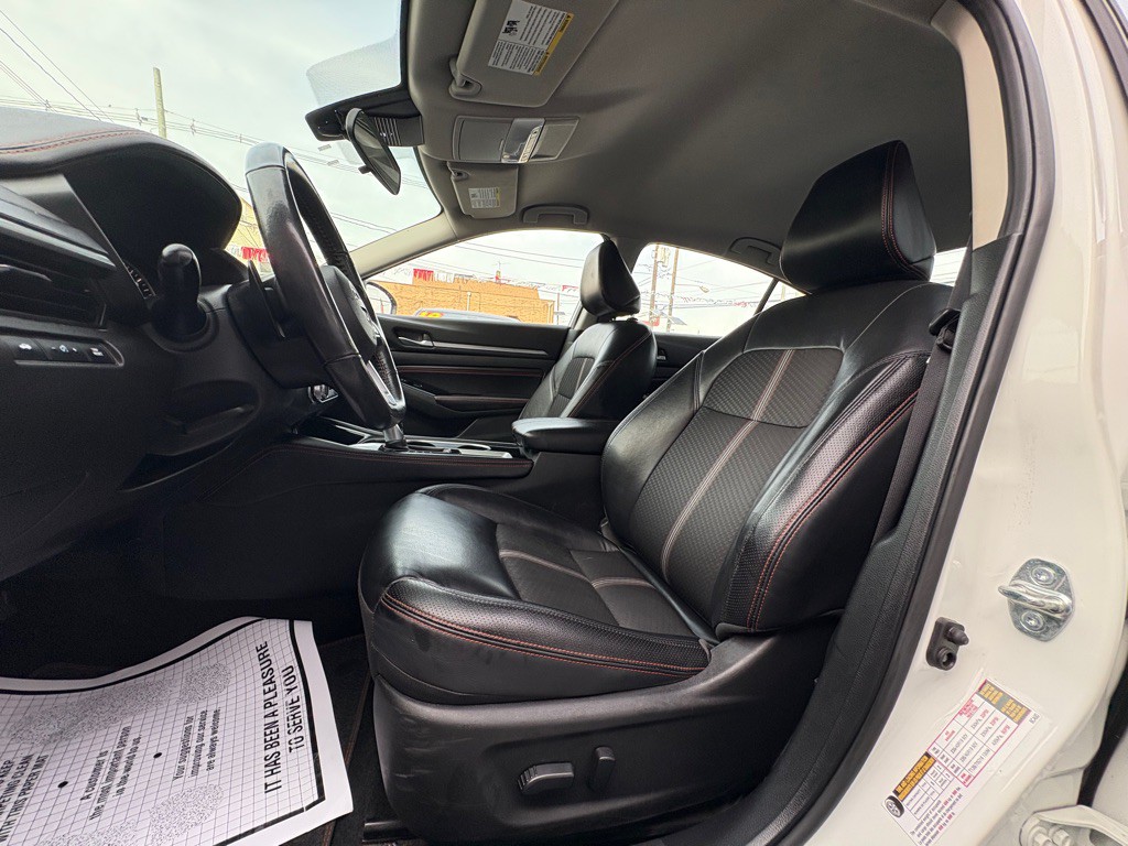 2023 Nissan Altima Image 13