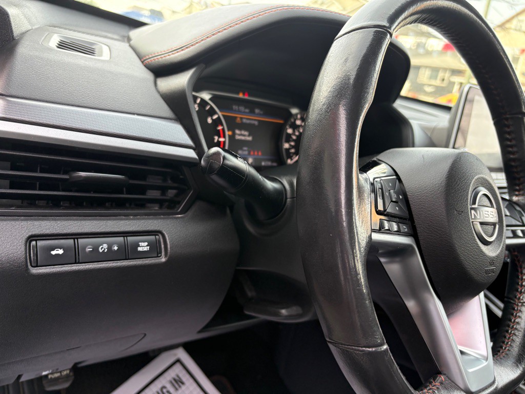 2023 Nissan Altima Image 16