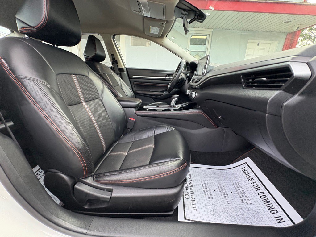 2023 Nissan Altima Image 26