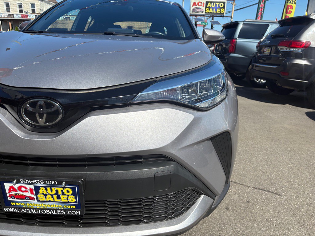 2020 Toyota C-HR Image 9