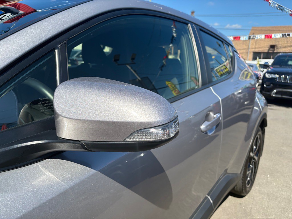 2020 Toyota C-HR Image 10