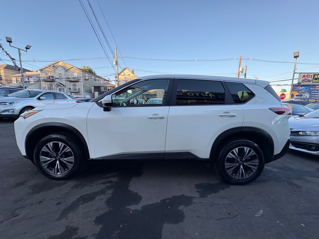 2023 Nissan Rogue Image 4