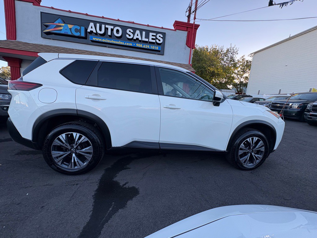 2023 Nissan Rogue Image 8