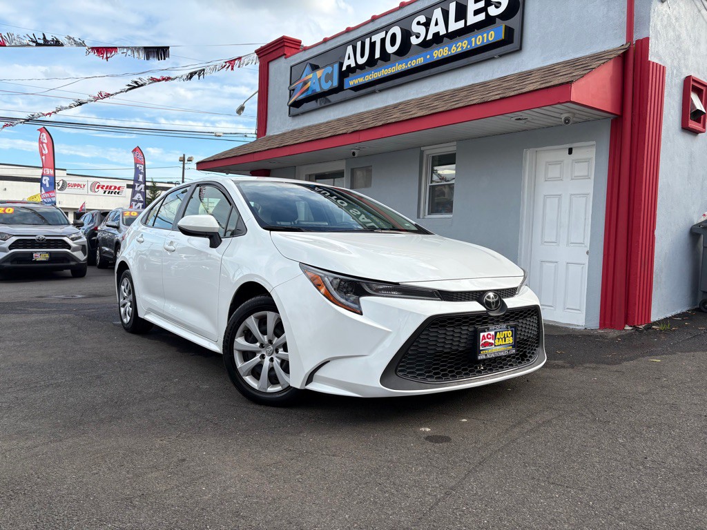 2022 Toyota Corolla Image 1