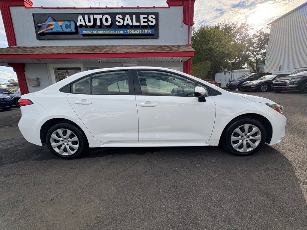 2022 Toyota Corolla Image 8