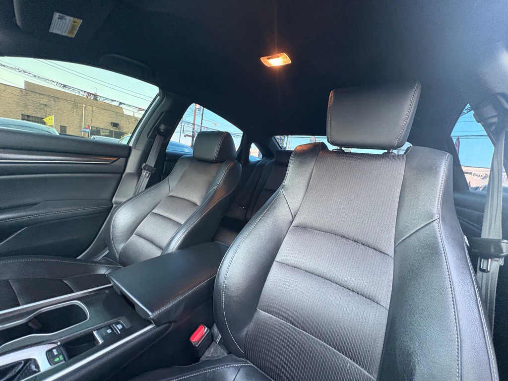 2020 Honda Accord Image 12