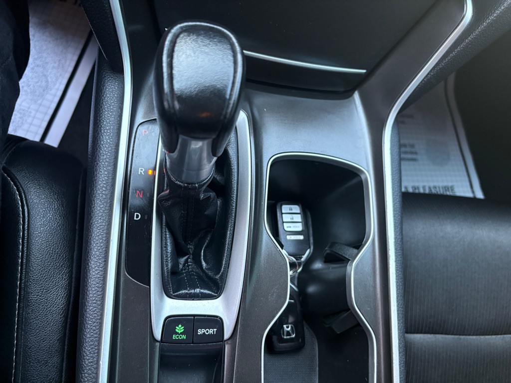 2020 Honda Accord Image 21