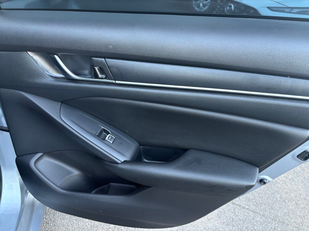 2020 Honda Accord Image 27