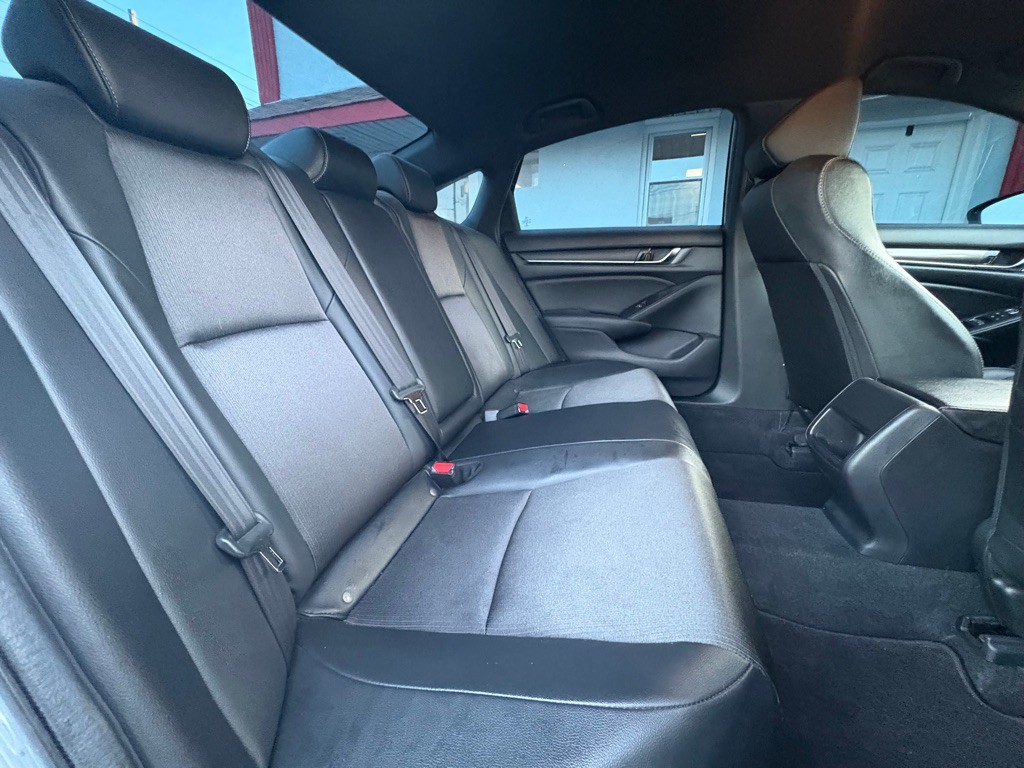 2020 Honda Accord Image 28