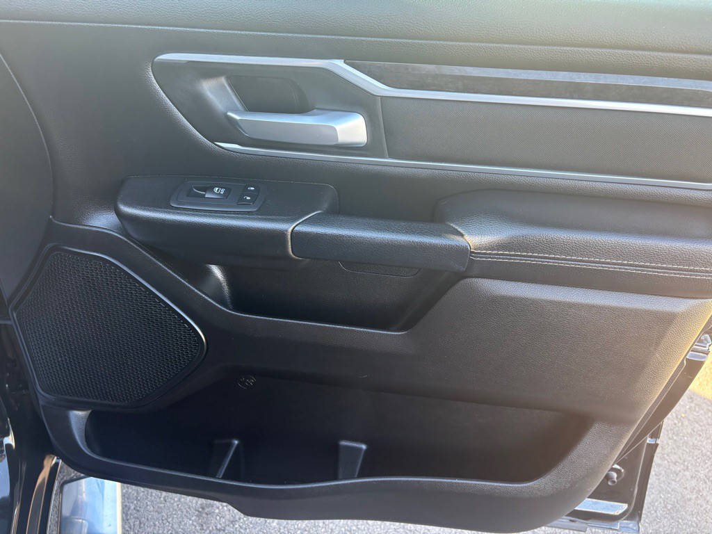 2023 RAM 1500 Image 30