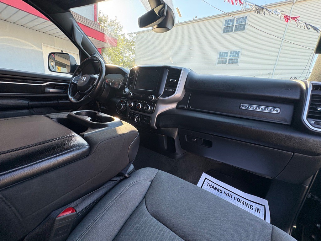 2023 RAM 1500 Image 32