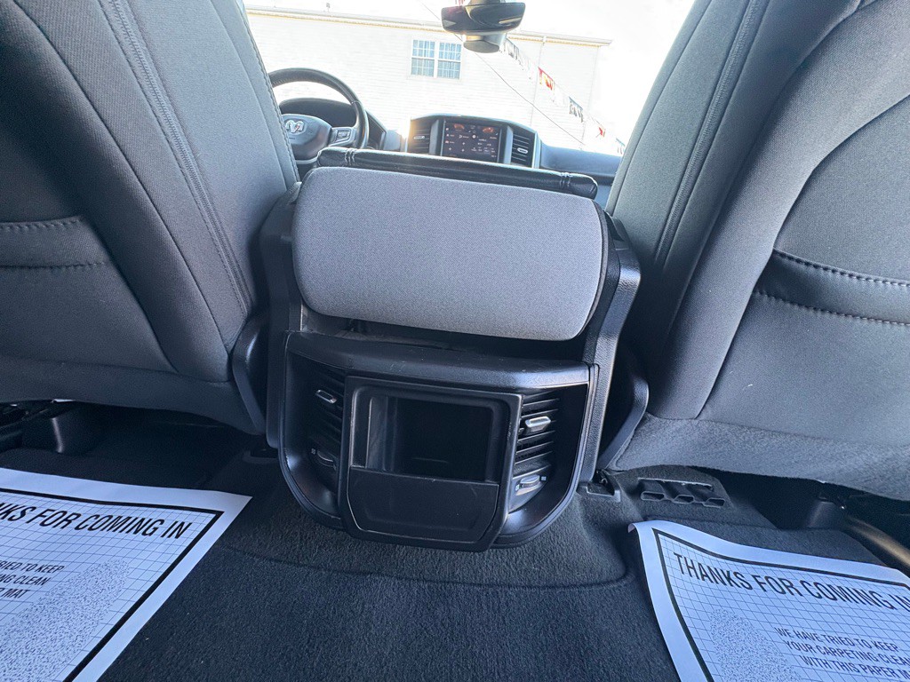2023 RAM 1500 Image 35