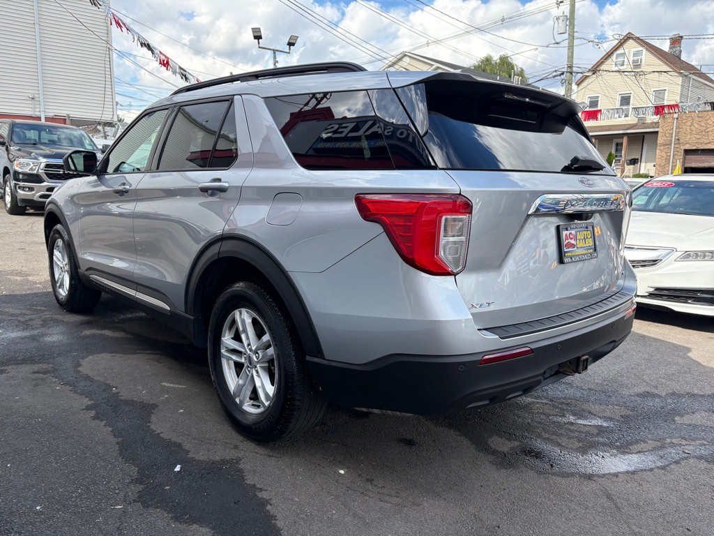 2020 Ford Explorer Image 5