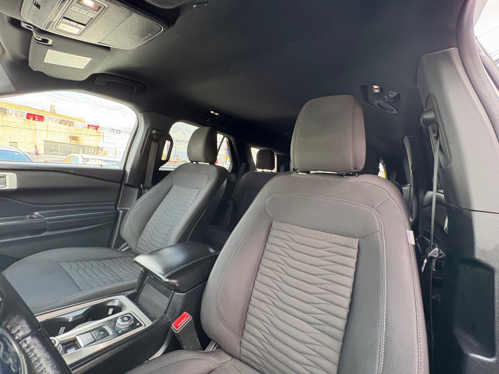 2020 Ford Explorer Image 17