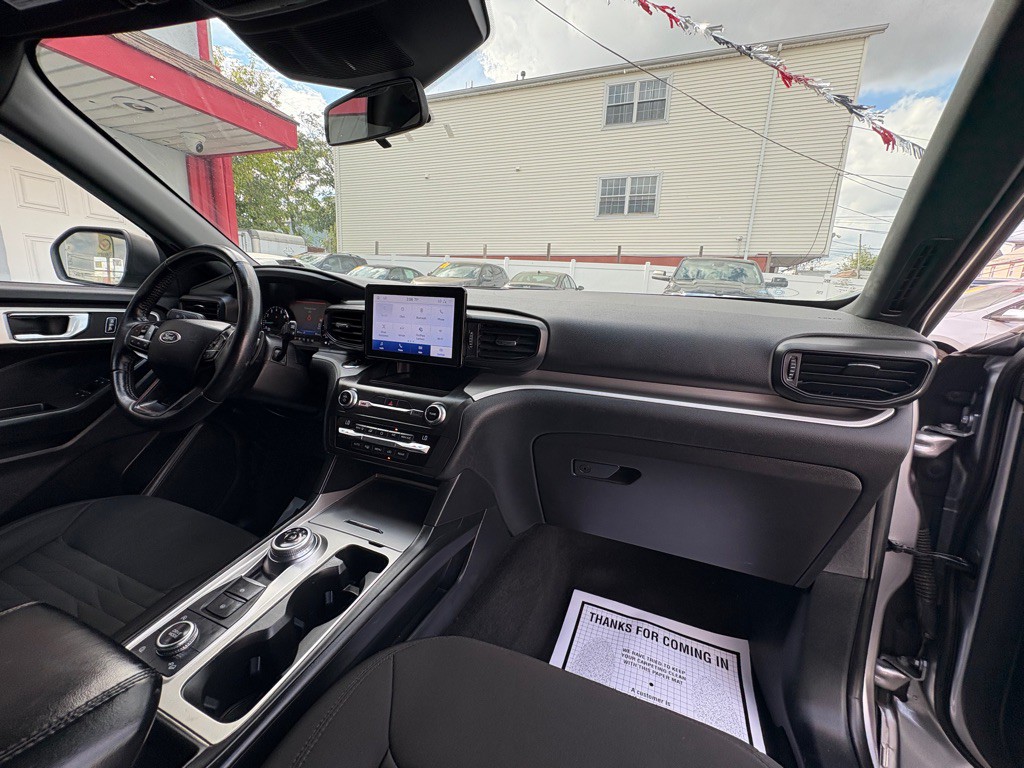 2020 Ford Explorer Image 31