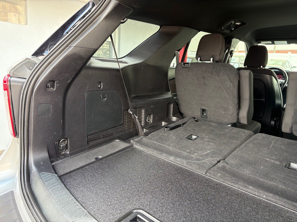 2020 Ford Explorer Image 39