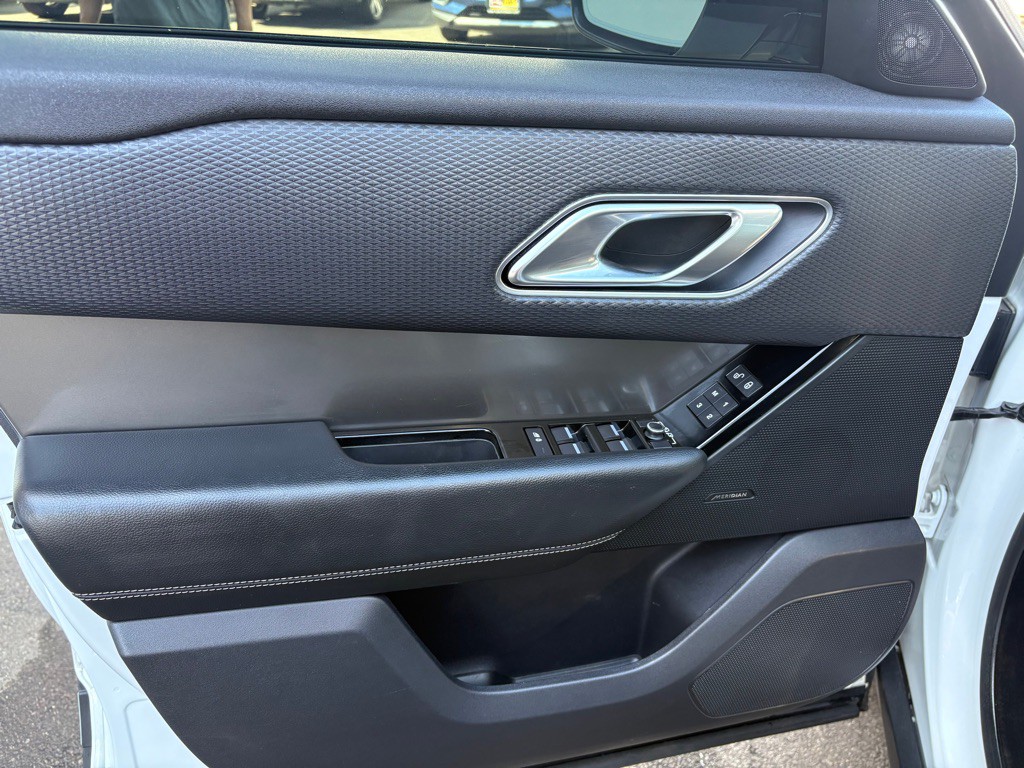 2018 Land Rover Range Rover Image 11