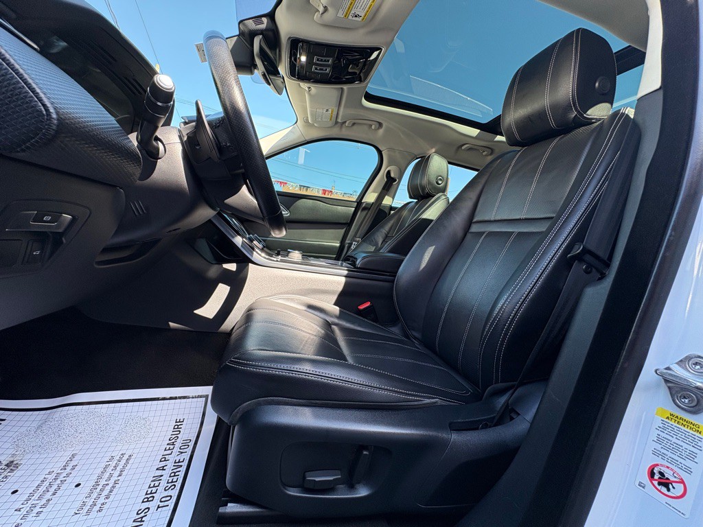 2018 Land Rover Range Rover Image 13