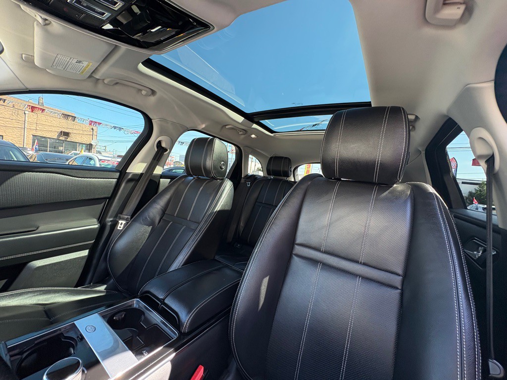 2018 Land Rover Range Rover Image 14