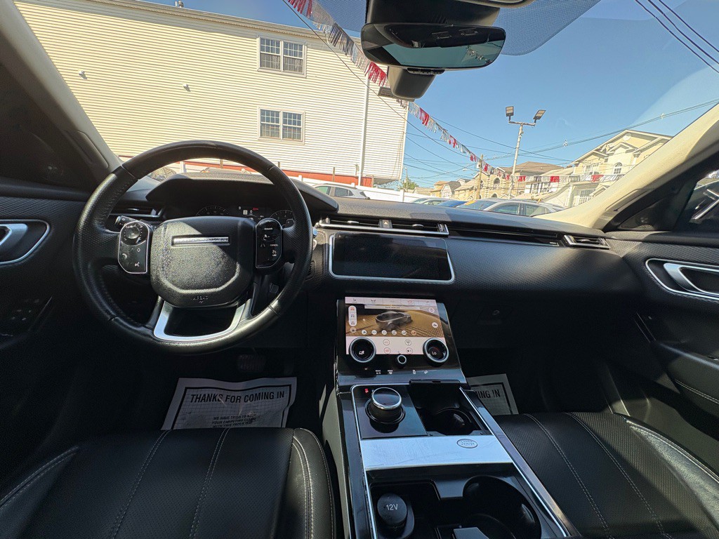 2018 Land Rover Range Rover Image 15