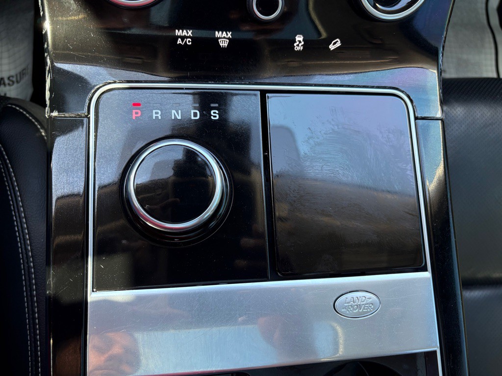 2018 Land Rover Range Rover Image 23