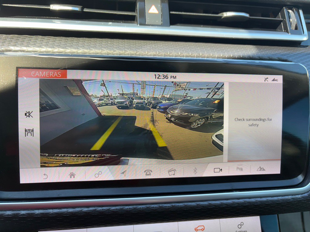 2018 Land Rover Range Rover Image 24