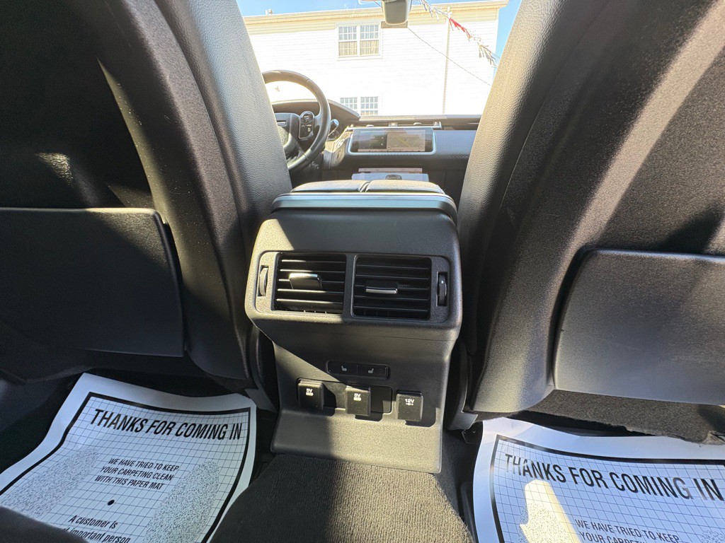 2018 Land Rover Range Rover Image 31