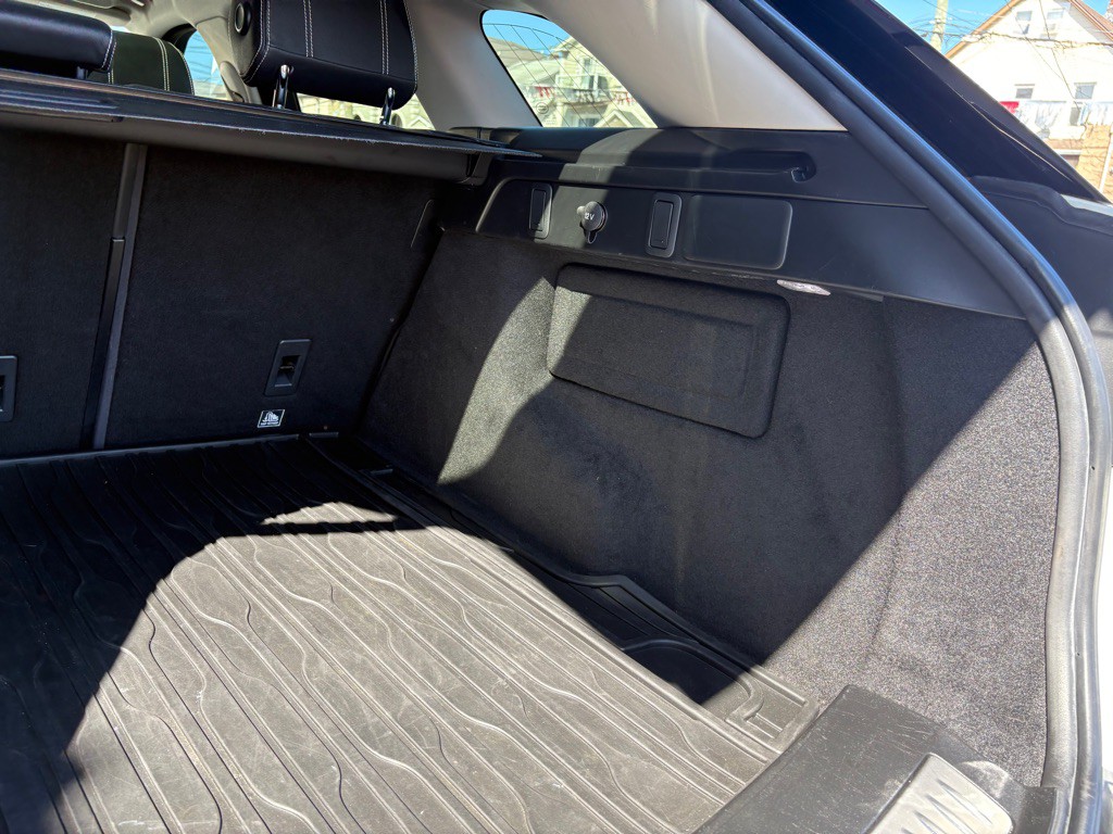 2018 Land Rover Range Rover Image 35