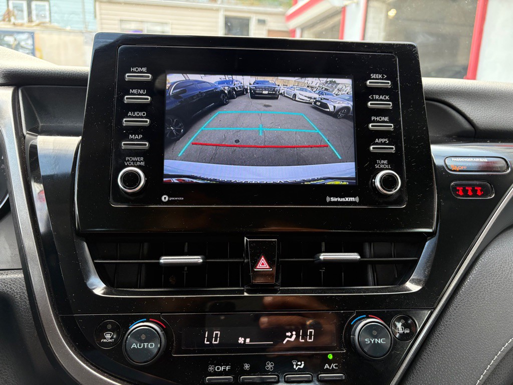 2023 Toyota Camry Image 21