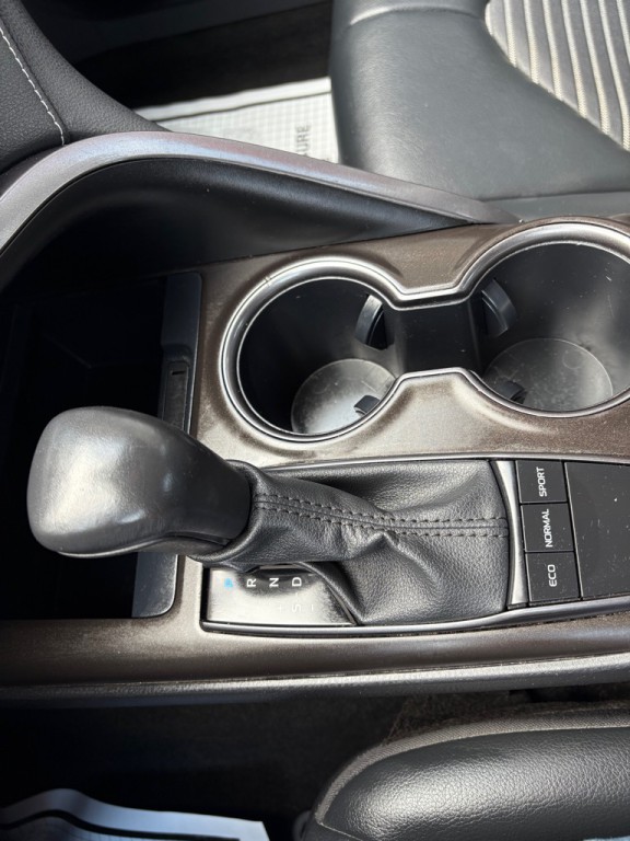2023 Toyota Camry Image 24